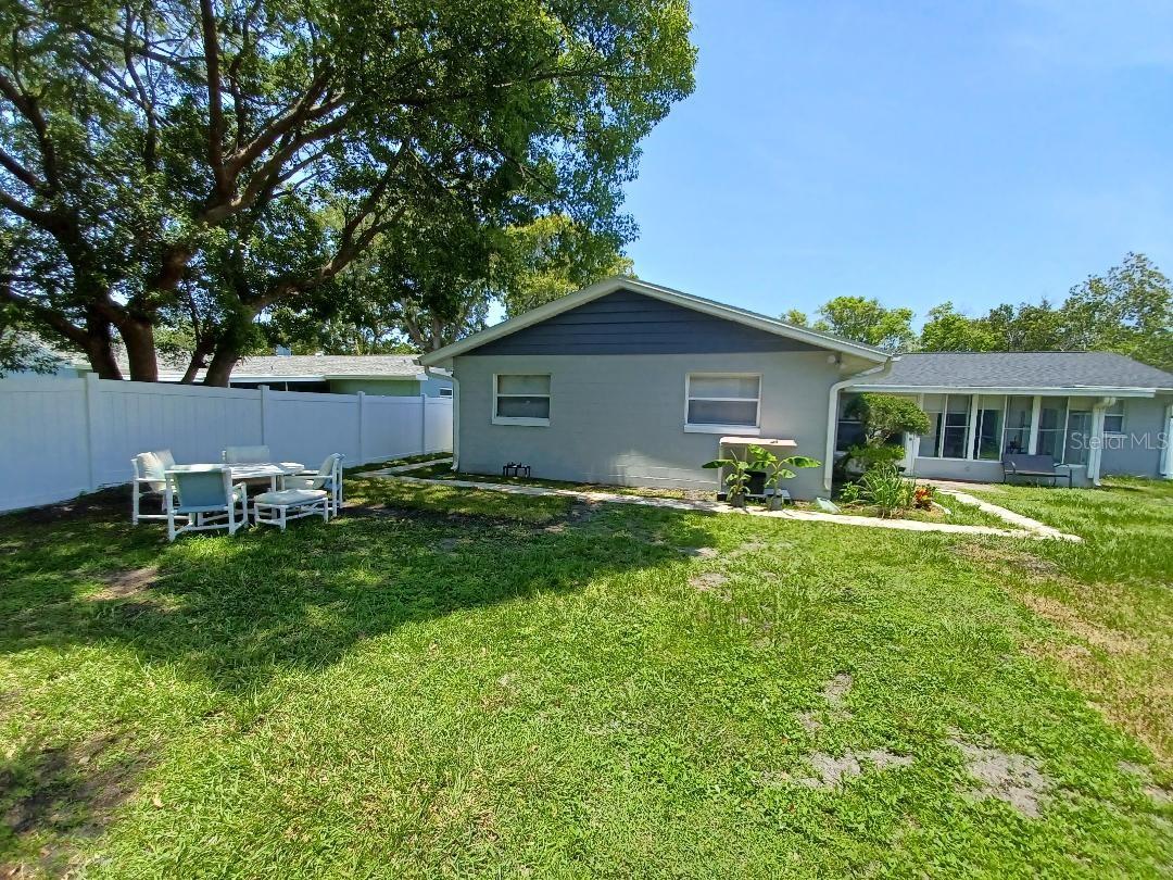 Image 3 of 19 For 1942 Conifer Court