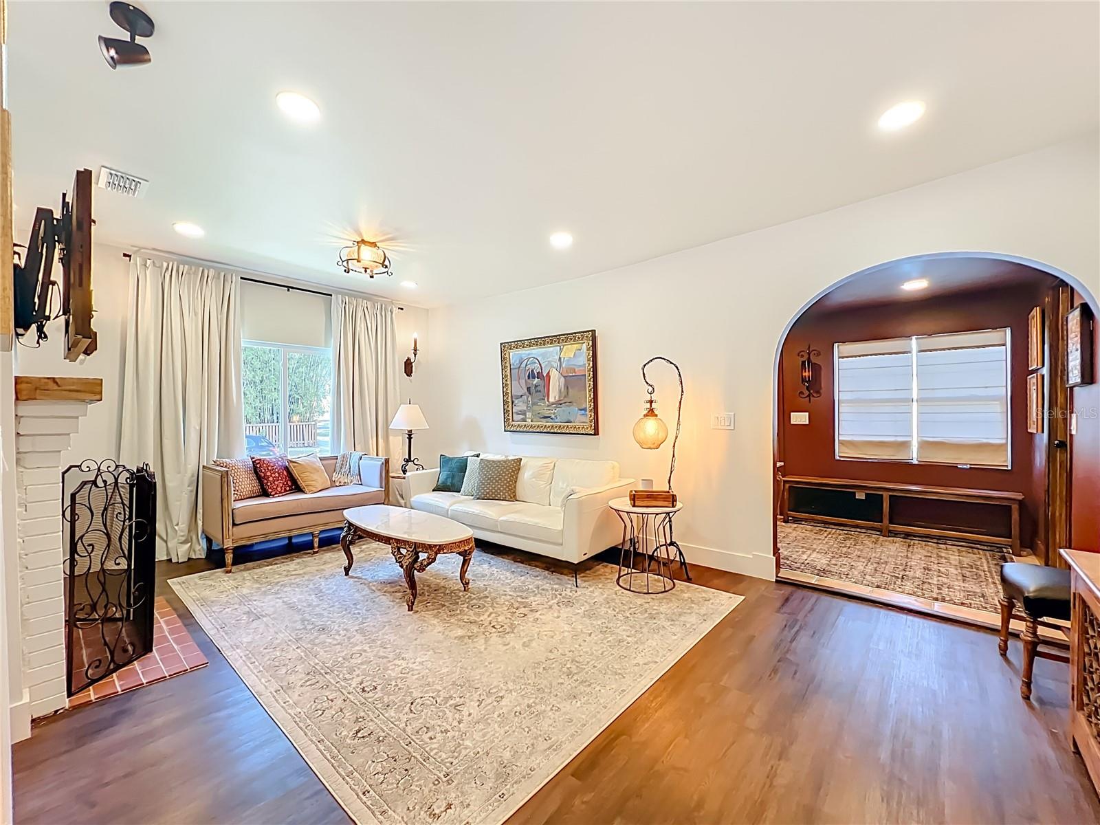 Image 19 of 53 For 1000 Anderson Street