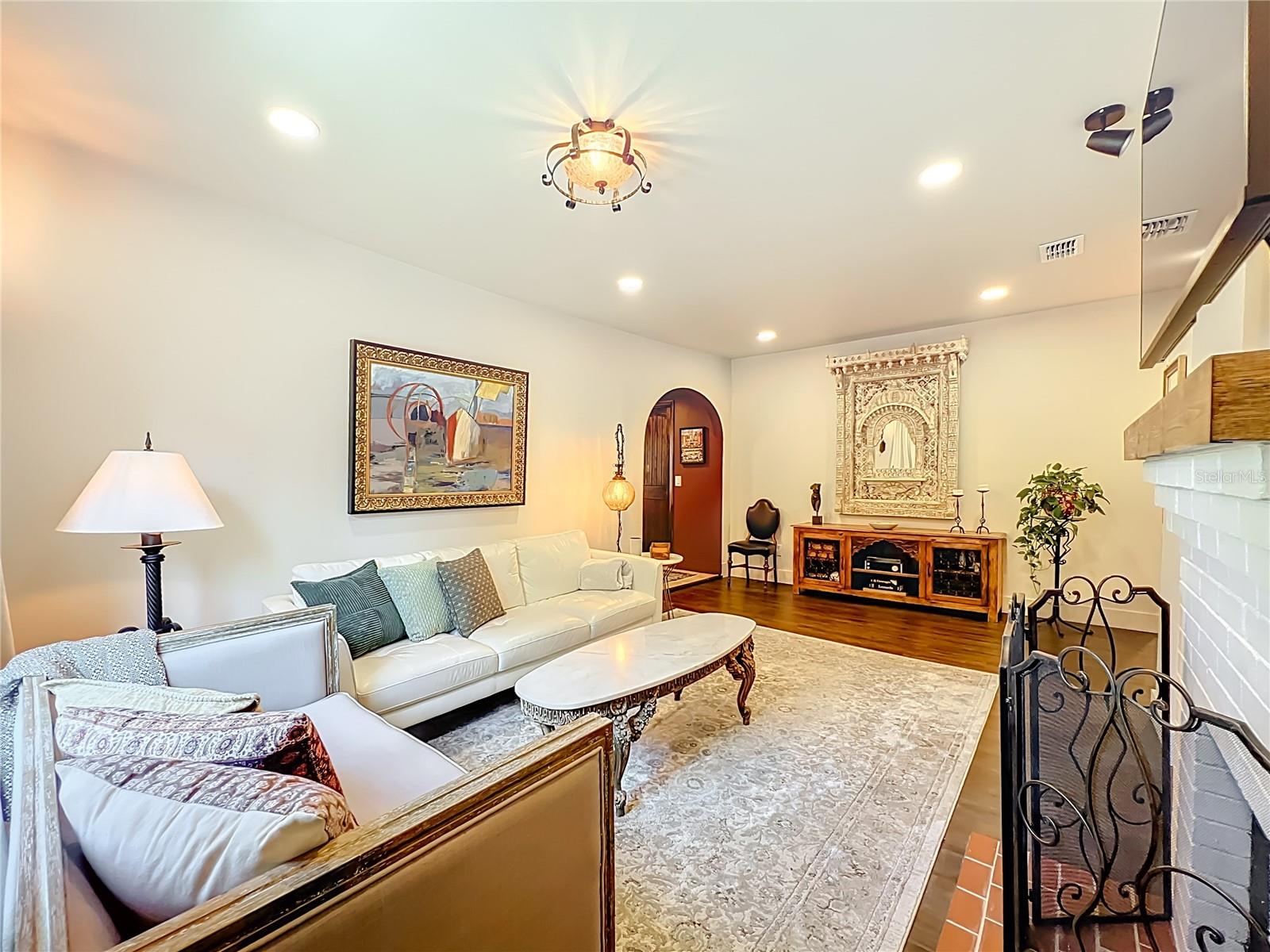 Image 21 of 53 For 1000 Anderson Street