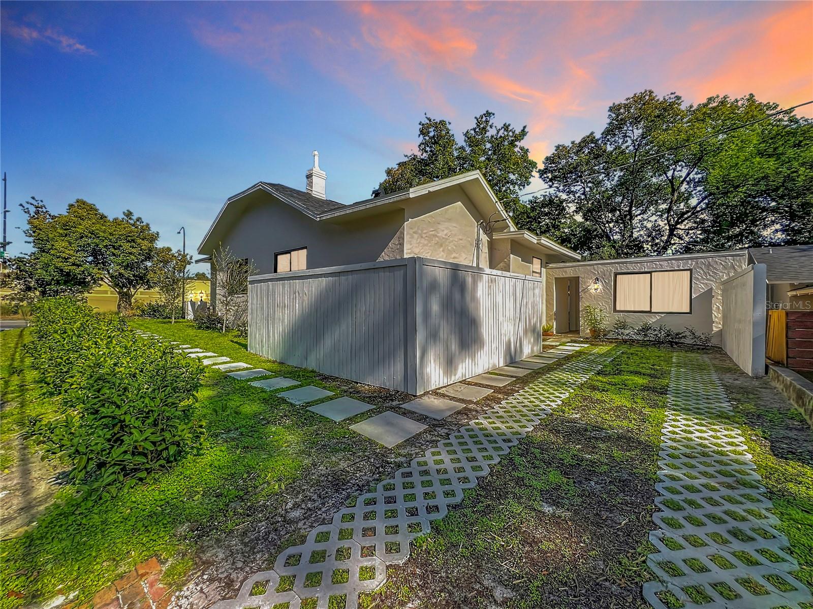 Image 5 of 53 For 1000 Anderson Street