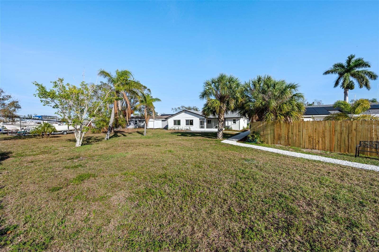 Image 12 of 42 For 105 12th Street Sw