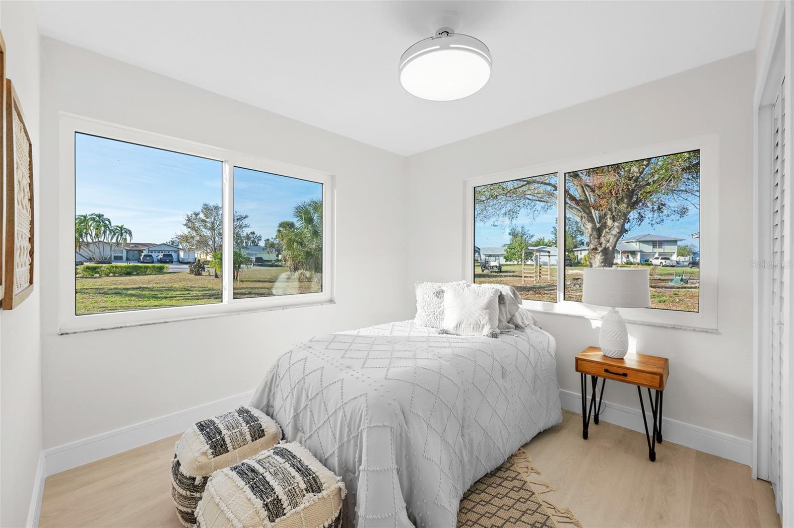 Image 2 of 42 For 105 12th Street Sw