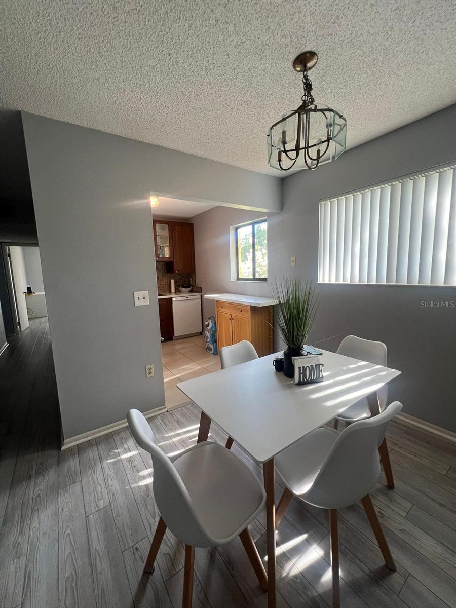 Image 11 of 12 For 2749 Oak Park Way 203