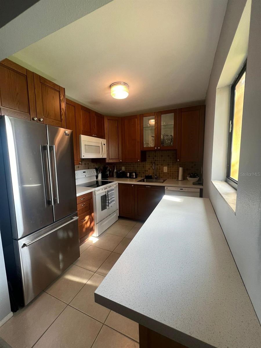 Image 3 of 12 For 2749 Oak Park Way 203