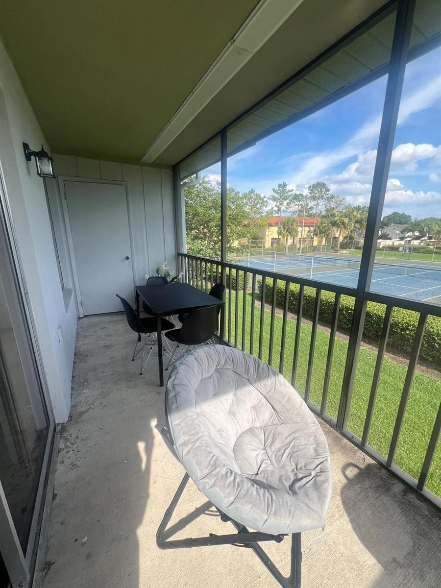 Image 7 of 12 For 2749 Oak Park Way 203