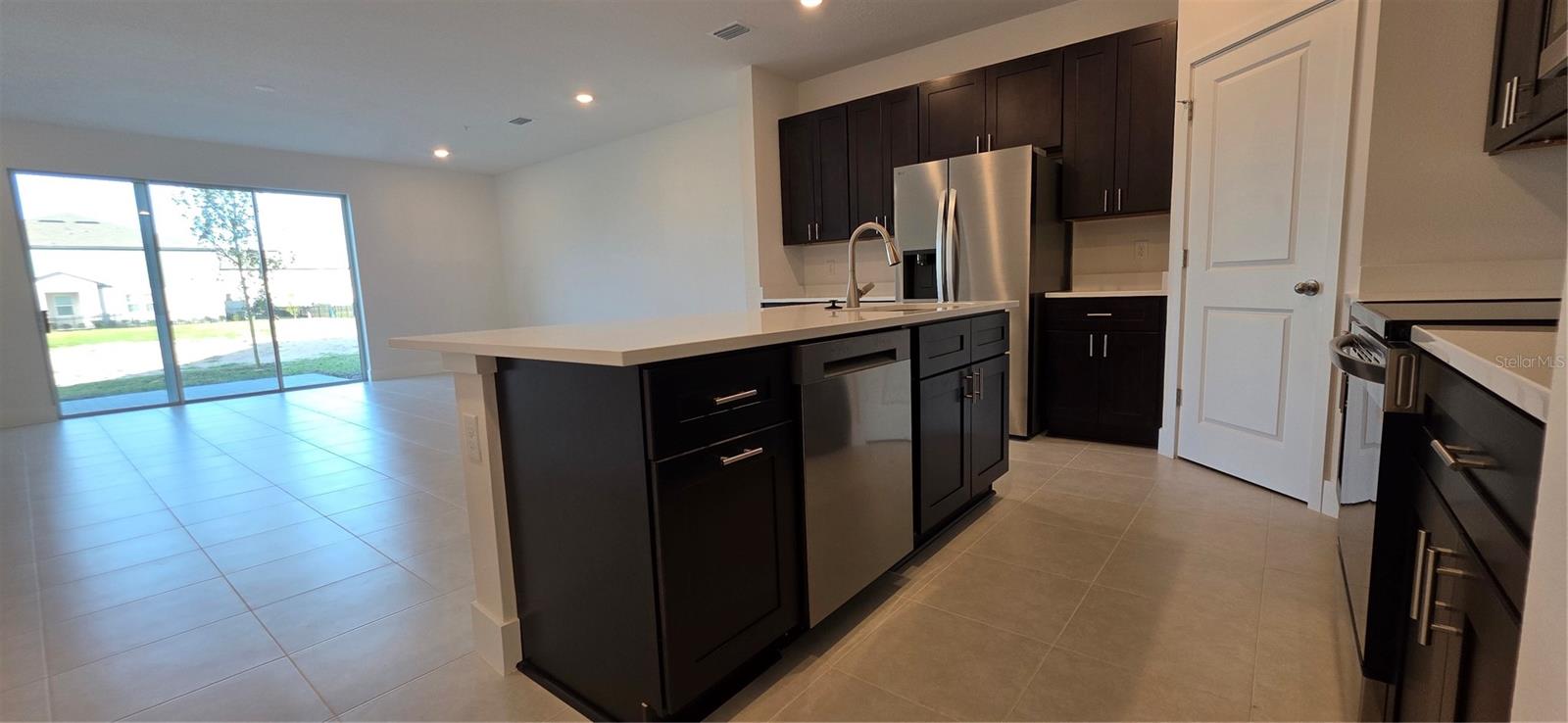 Image 13 of 27 For 1085 Orange Trail