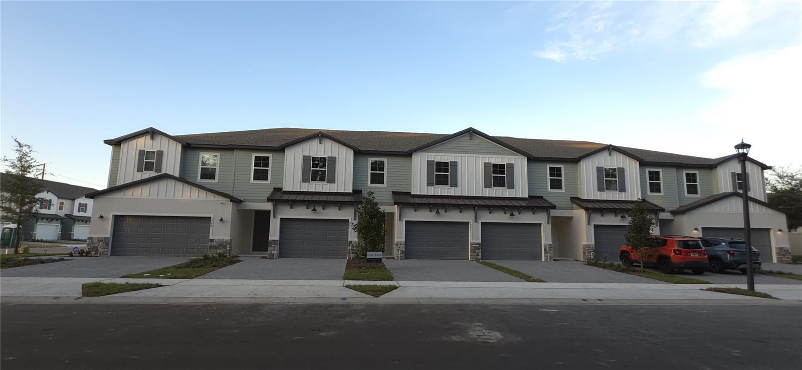 Image 2 of 27 For 1085 Orange Trail