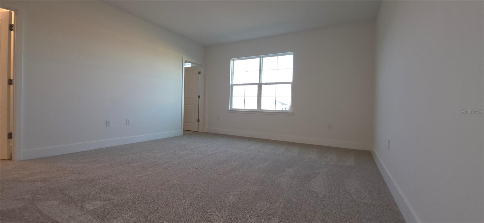 Image 22 of 27 For 1085 Orange Trail