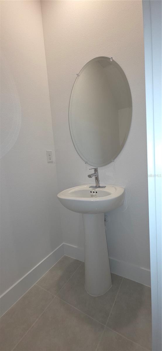 Image 24 of 27 For 1085 Orange Trail