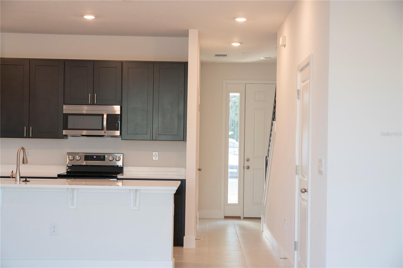 Image 7 of 27 For 1085 Orange Trail