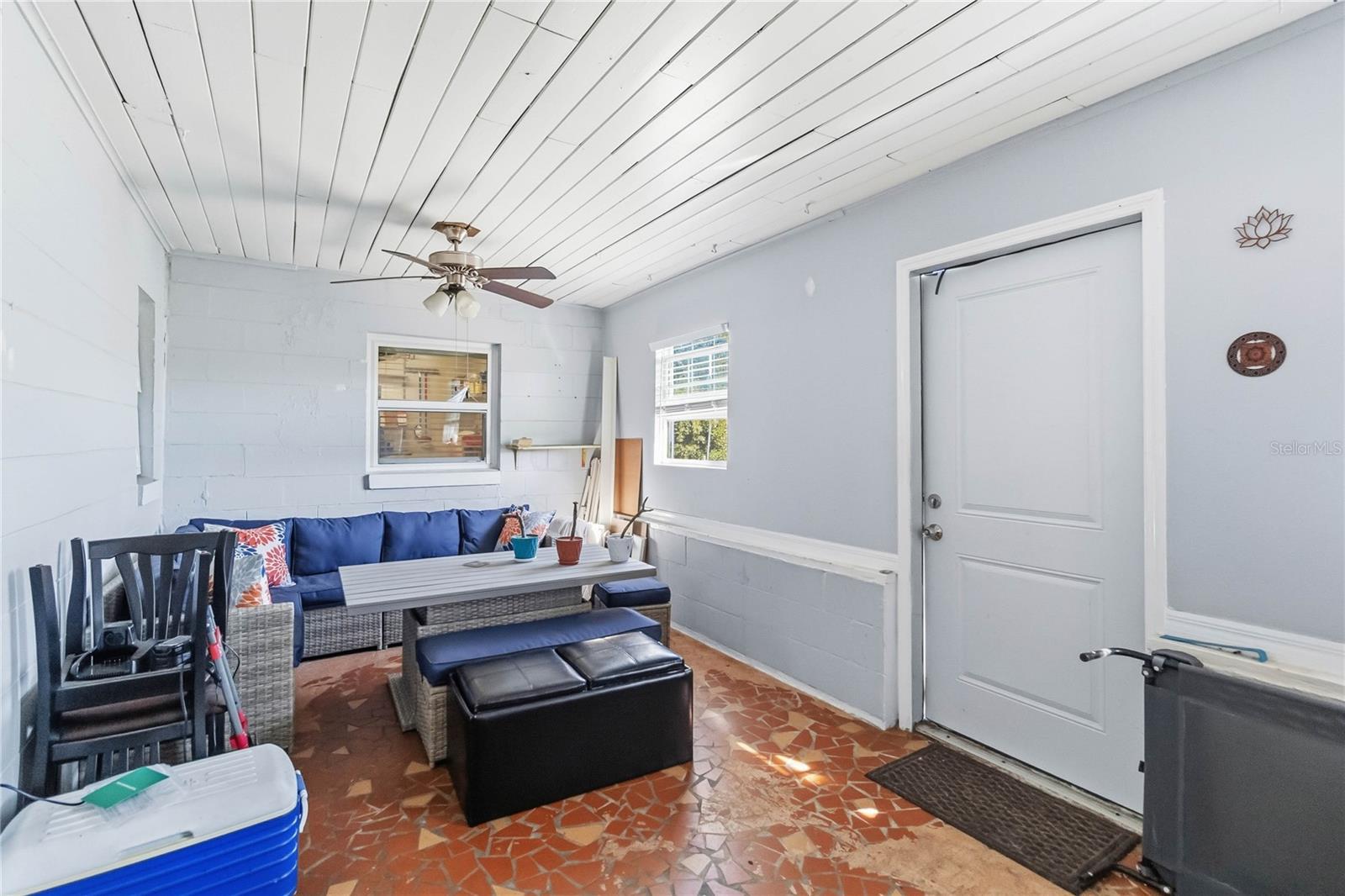 Image 12 of 32 For 4601 Robbins Avenue