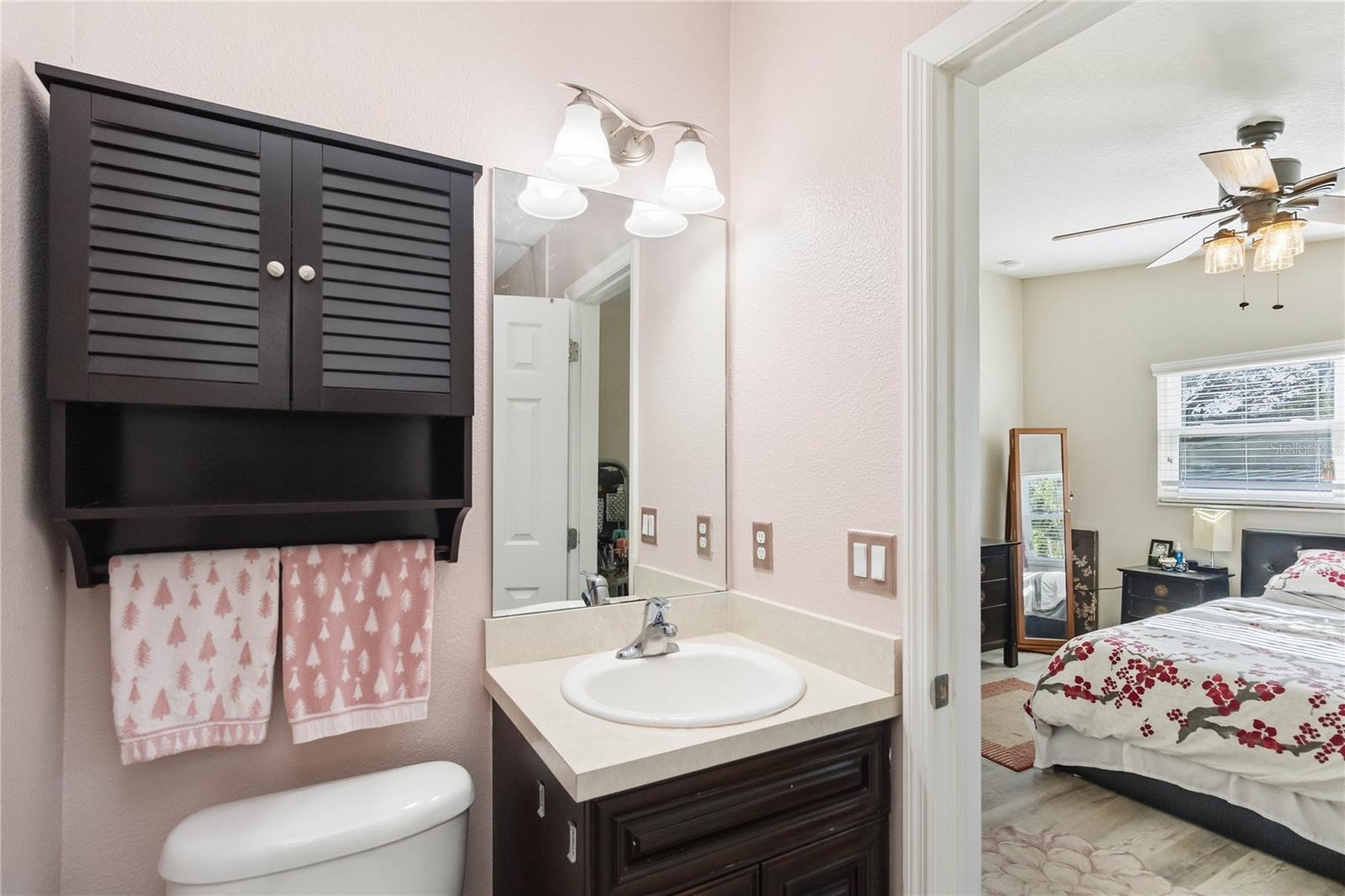 Image 19 of 32 For 4601 Robbins Avenue