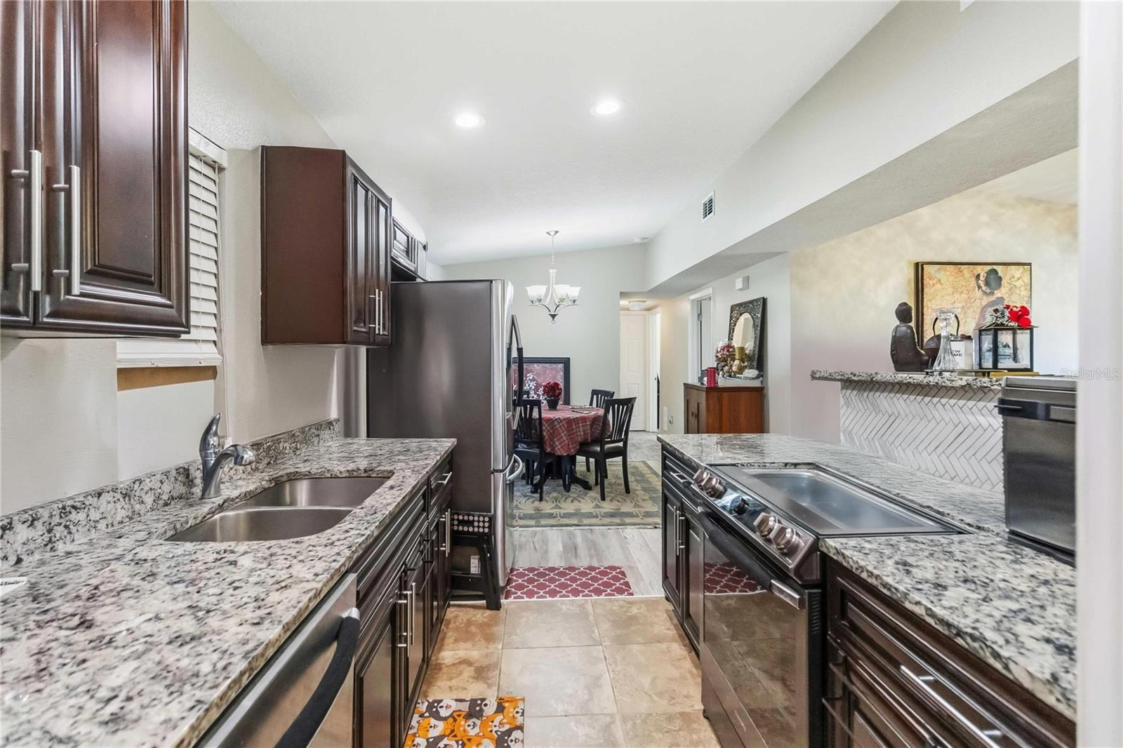 Image 9 of 32 For 4601 Robbins Avenue