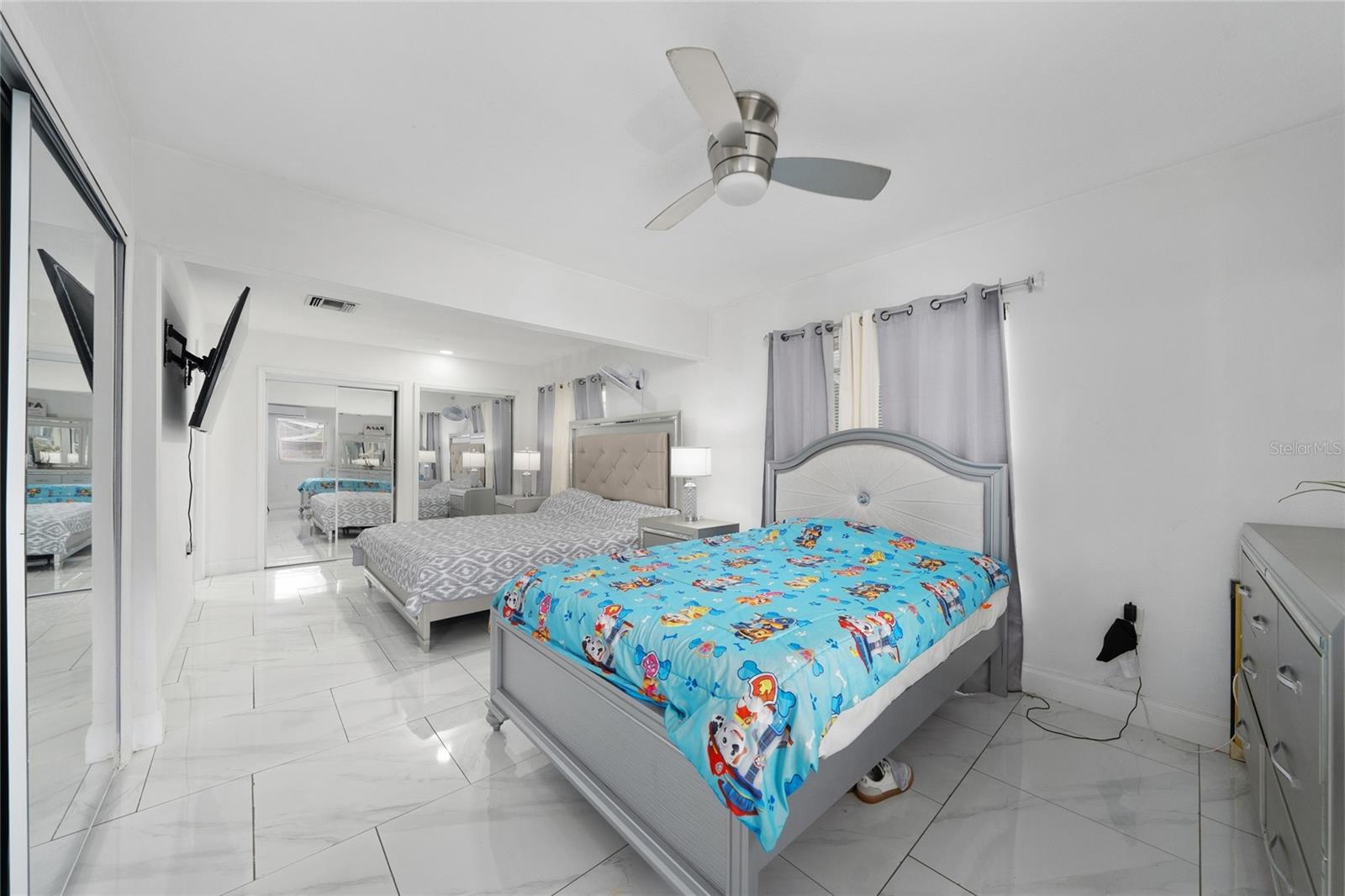 Image 15 of 38 For 5841 Kislin Place