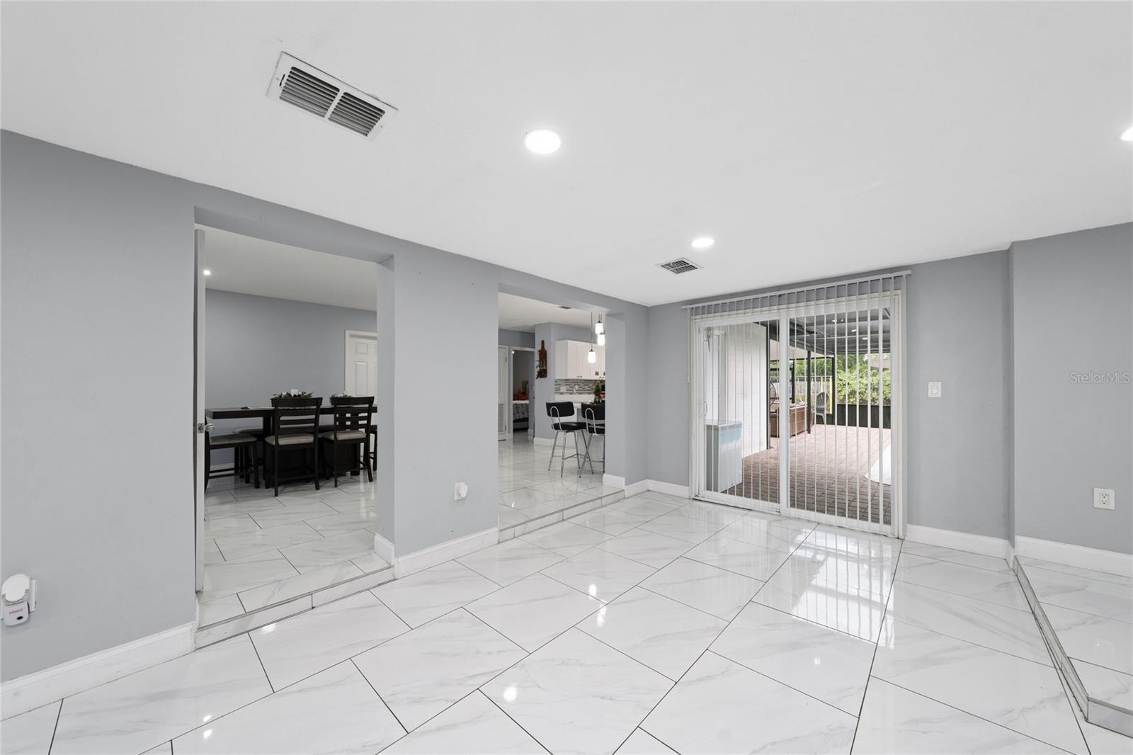 Image 19 of 38 For 5841 Kislin Place