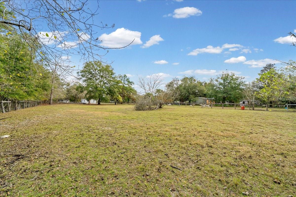 Image 38 of 57 For 5851 50th Avenue