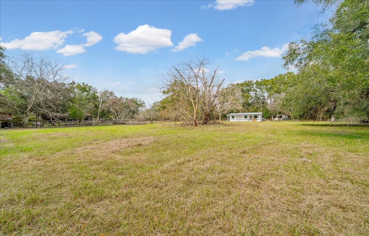 Image 42 of 57 For 5851 50th Avenue