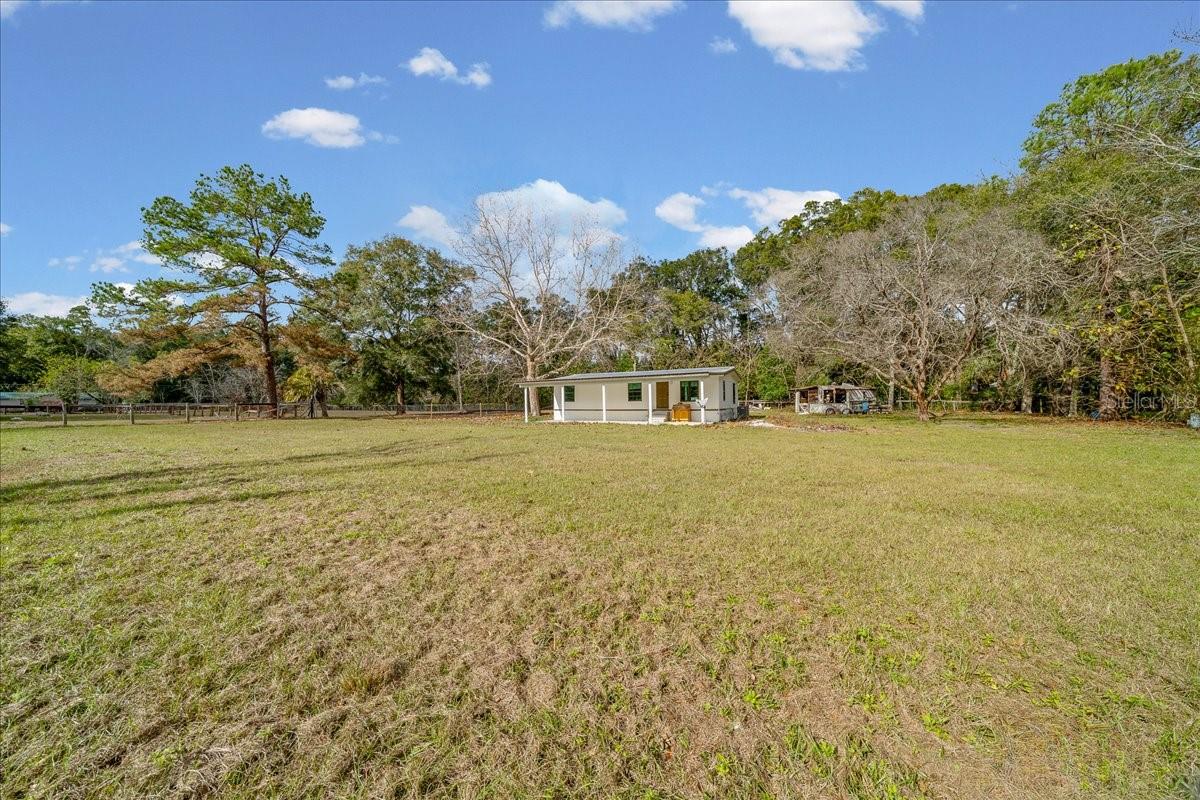 Image 43 of 57 For 5851 50th Avenue