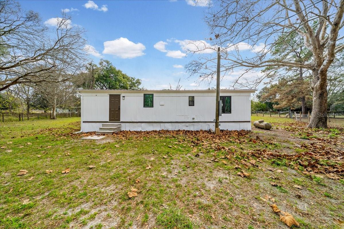 Image 6 of 57 For 5851 50th Avenue