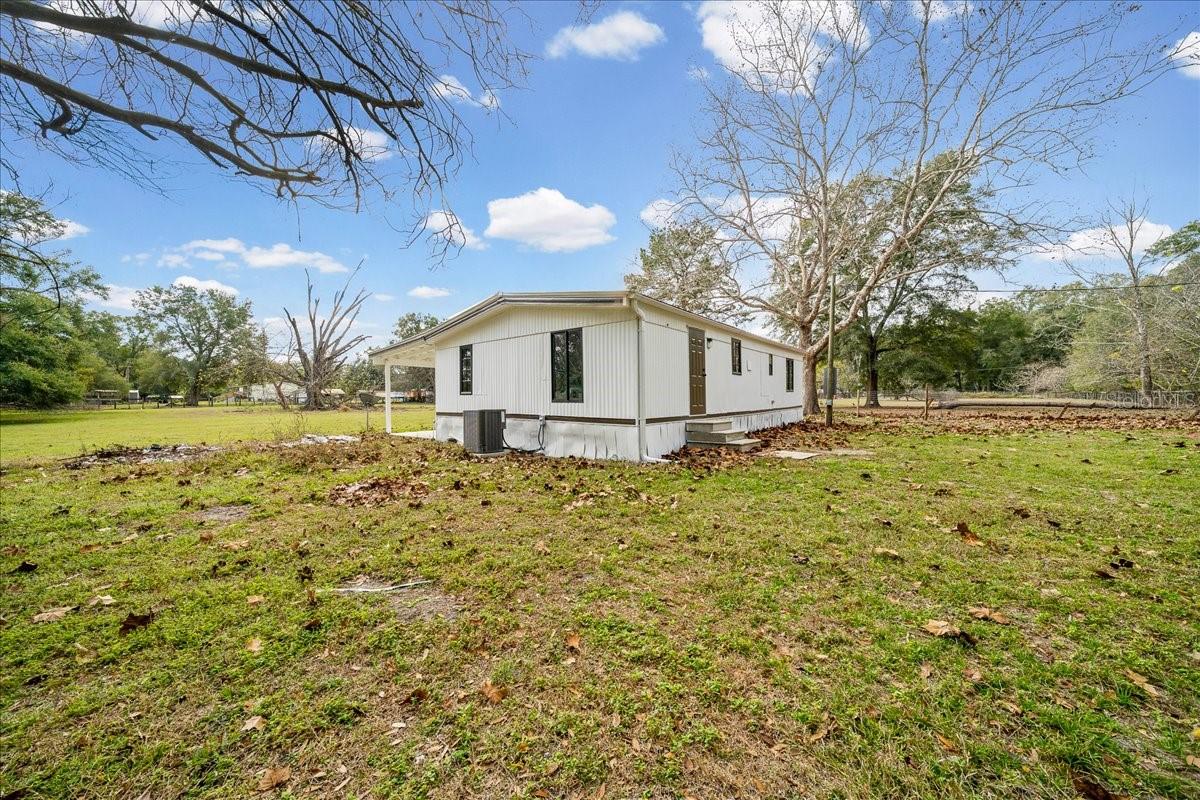 Image 9 of 57 For 5851 50th Avenue