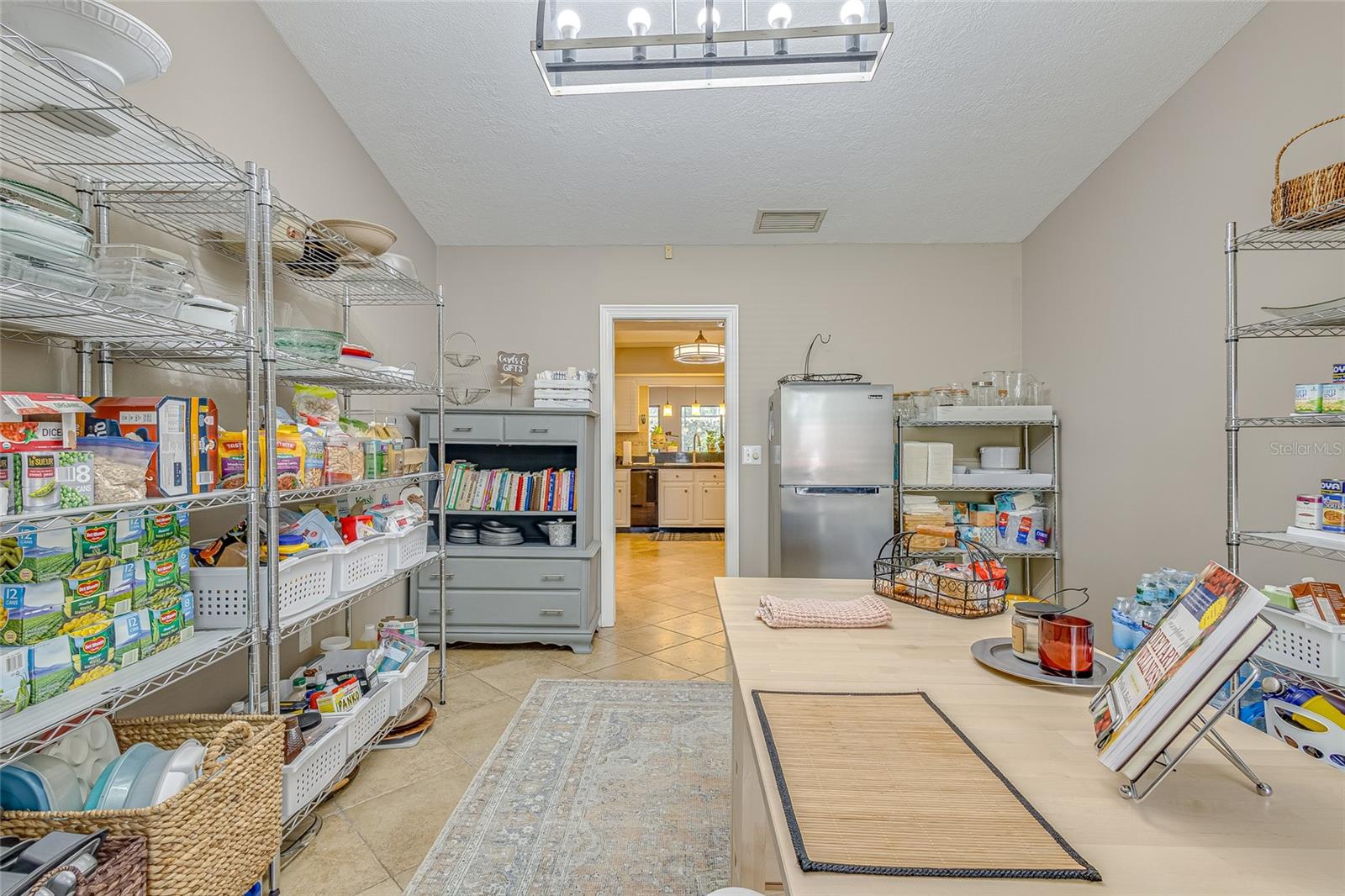 Image 18 of 42 For 5841 Medinah Way