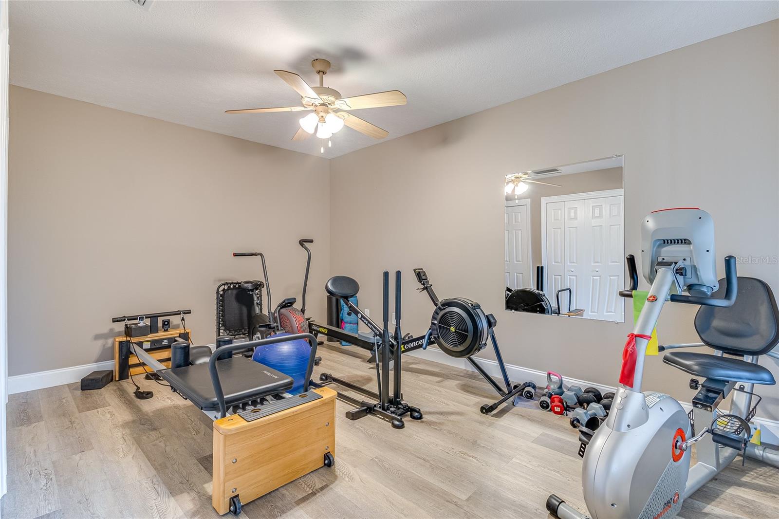 Image 27 of 42 For 5841 Medinah Way