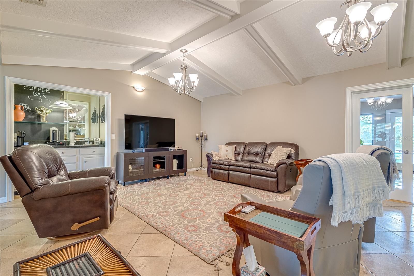 Image 8 of 42 For 5841 Medinah Way