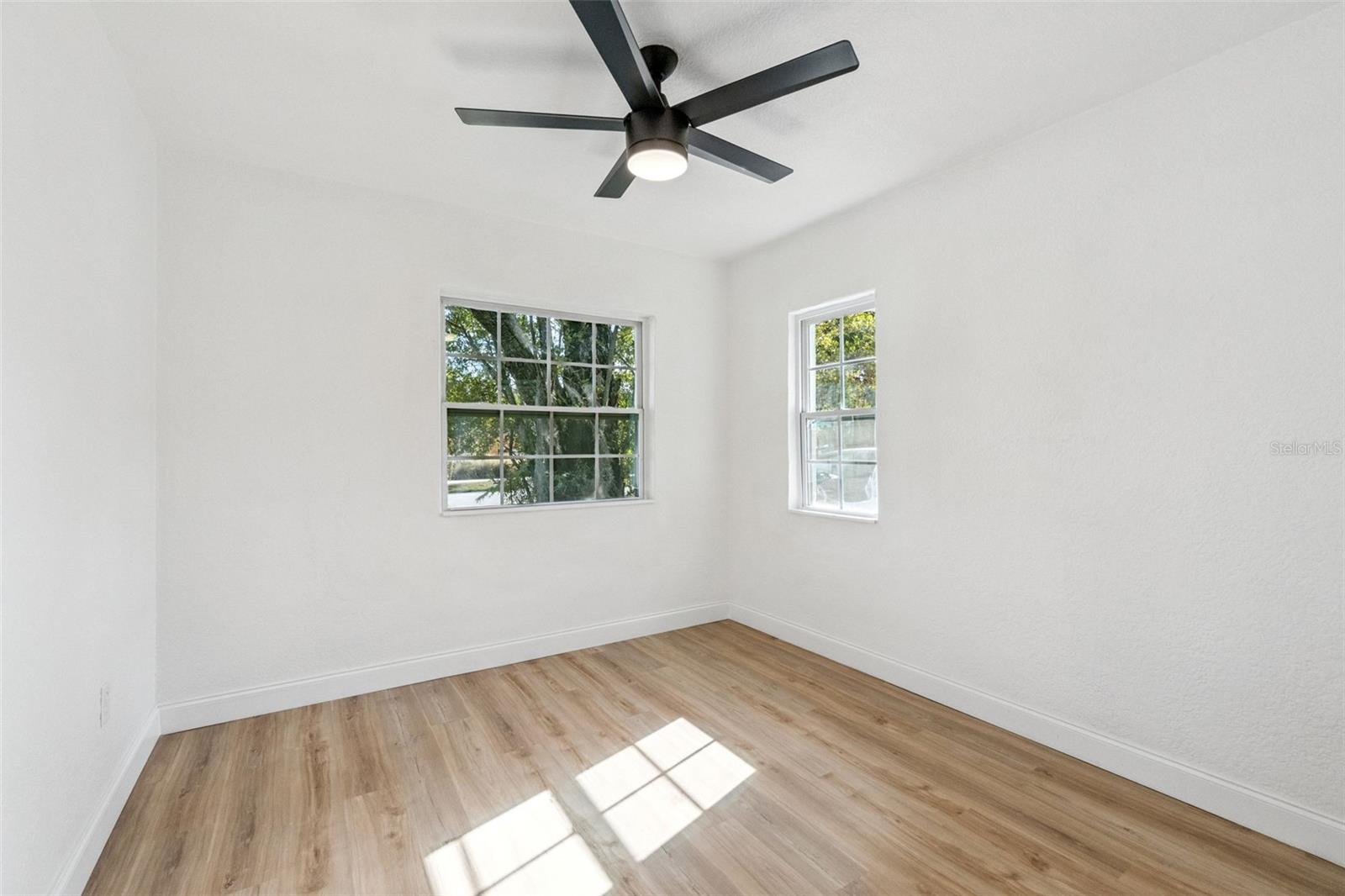 Image 15 of 25 For 1402 Lee Avenue