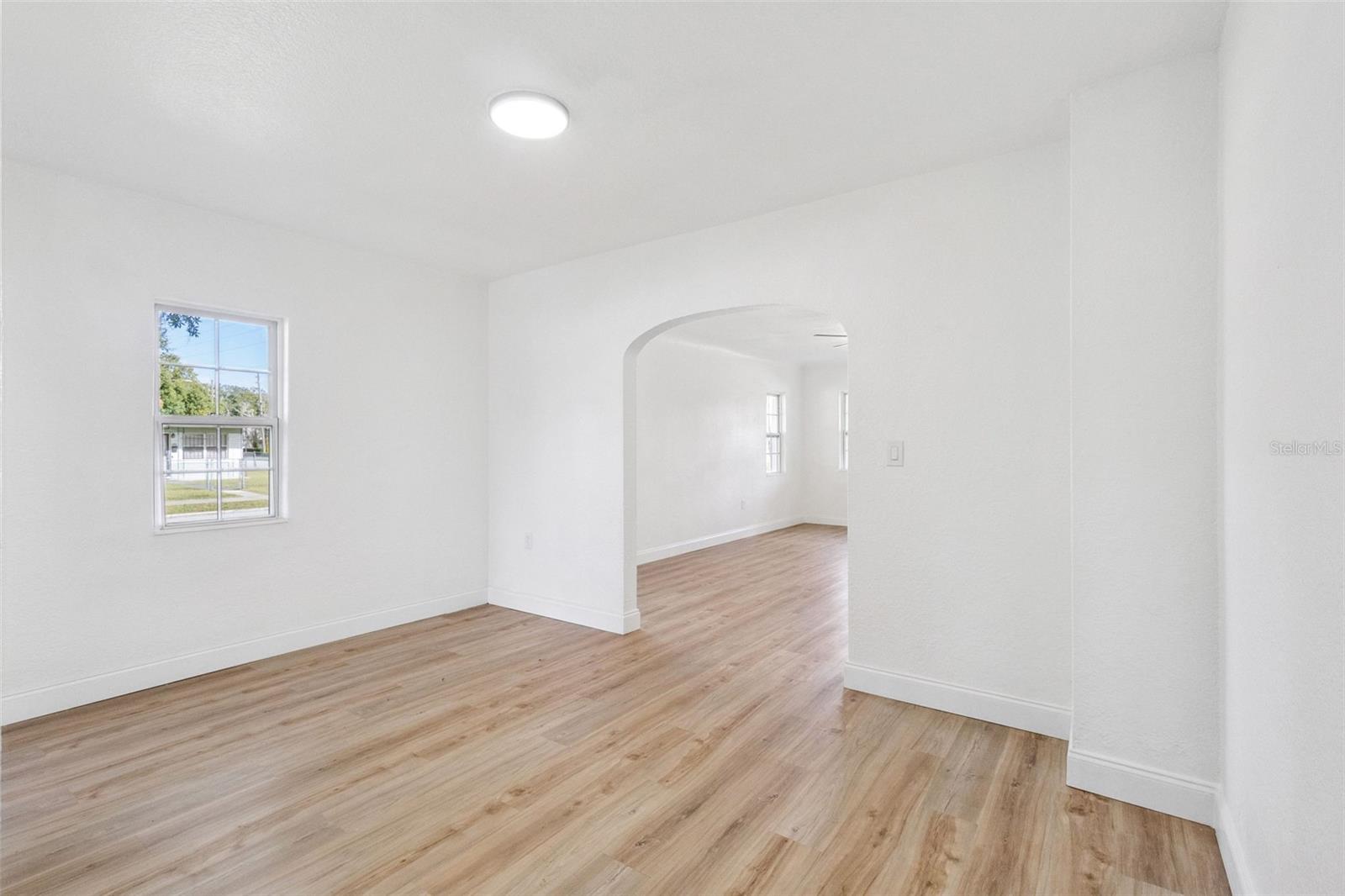 Image 8 of 25 For 1402 Lee Avenue