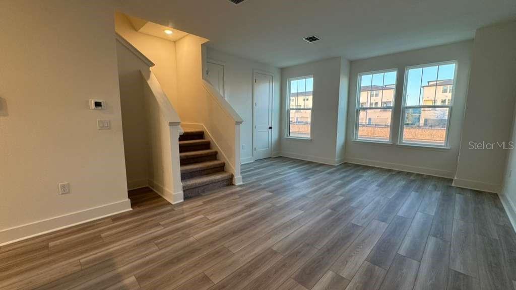 Image 11 of 27 For 15244 Groveside Road