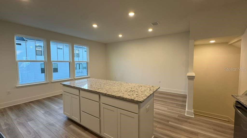 Image 6 of 27 For 15244 Groveside Road