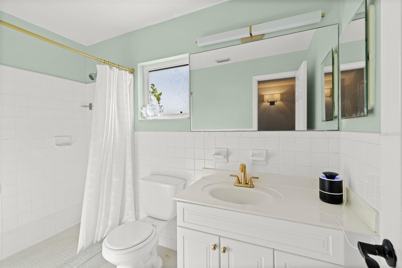 Image 27 of 46 For 1765 Canal Court