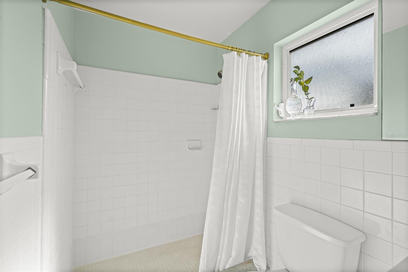 Image 28 of 46 For 1765 Canal Court