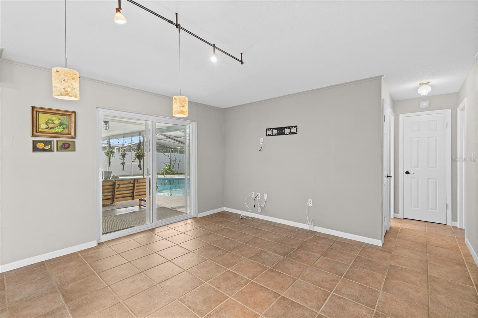 Image 30 of 46 For 1765 Canal Court