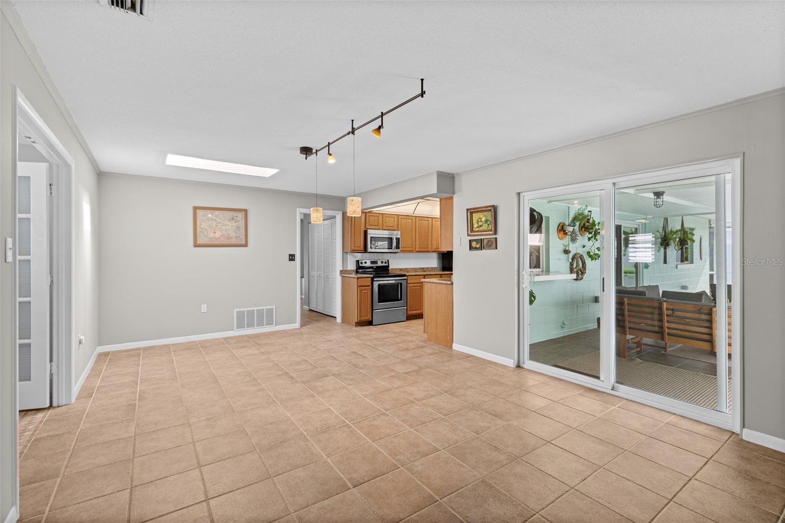 Image 31 of 46 For 1765 Canal Court