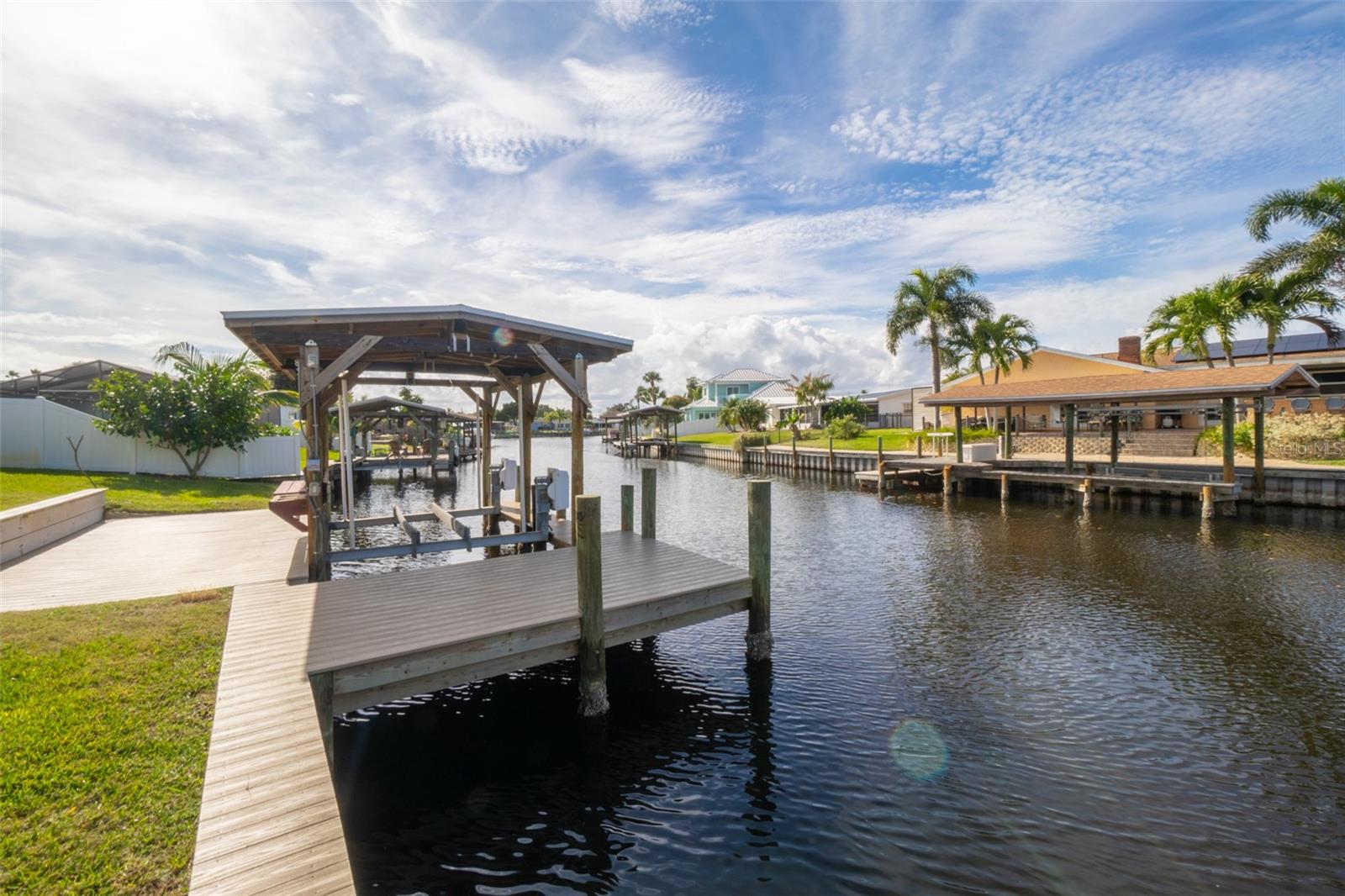 Image 5 of 46 For 1765 Canal Court