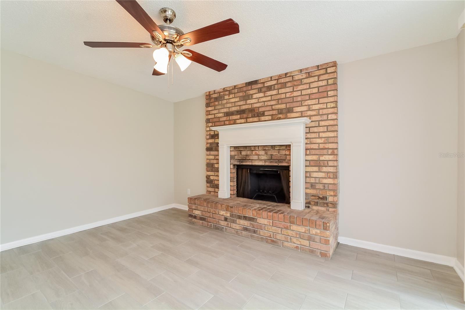 Image 6 of 15 For 8734 Brackenwood Drive