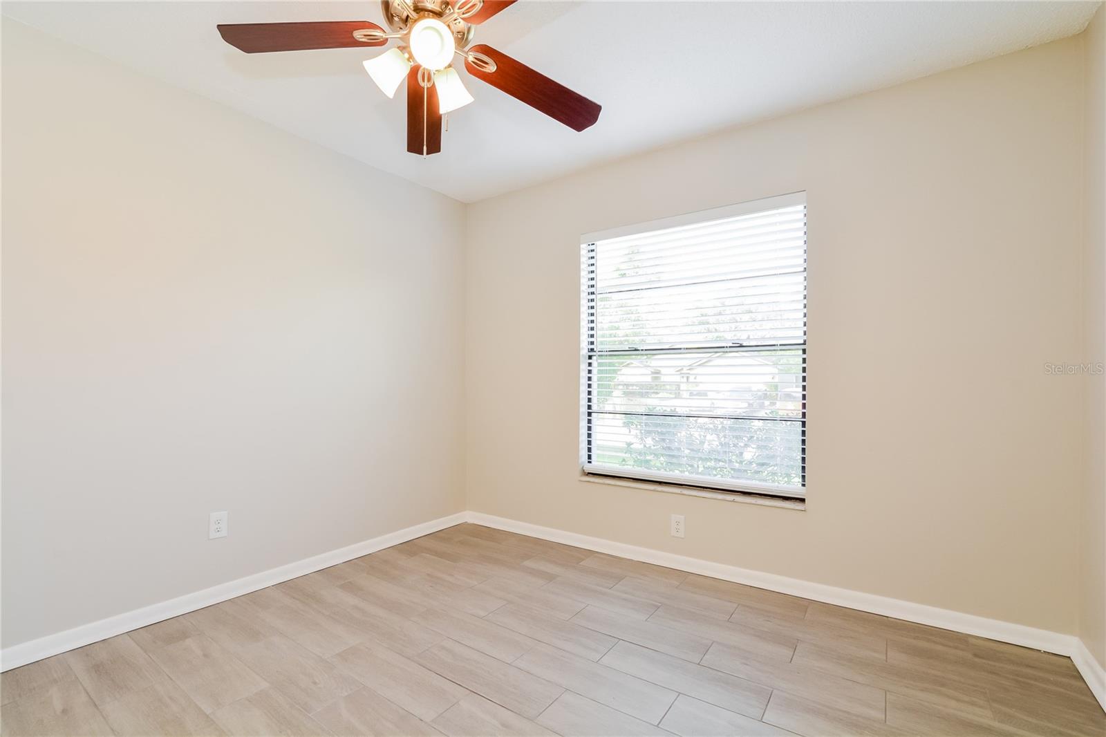 Image 7 of 15 For 8734 Brackenwood Drive