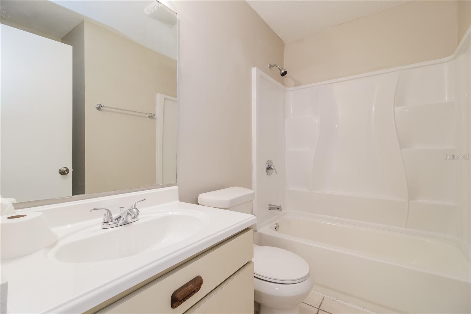 Image 14 of 16 For 136 Grace Street