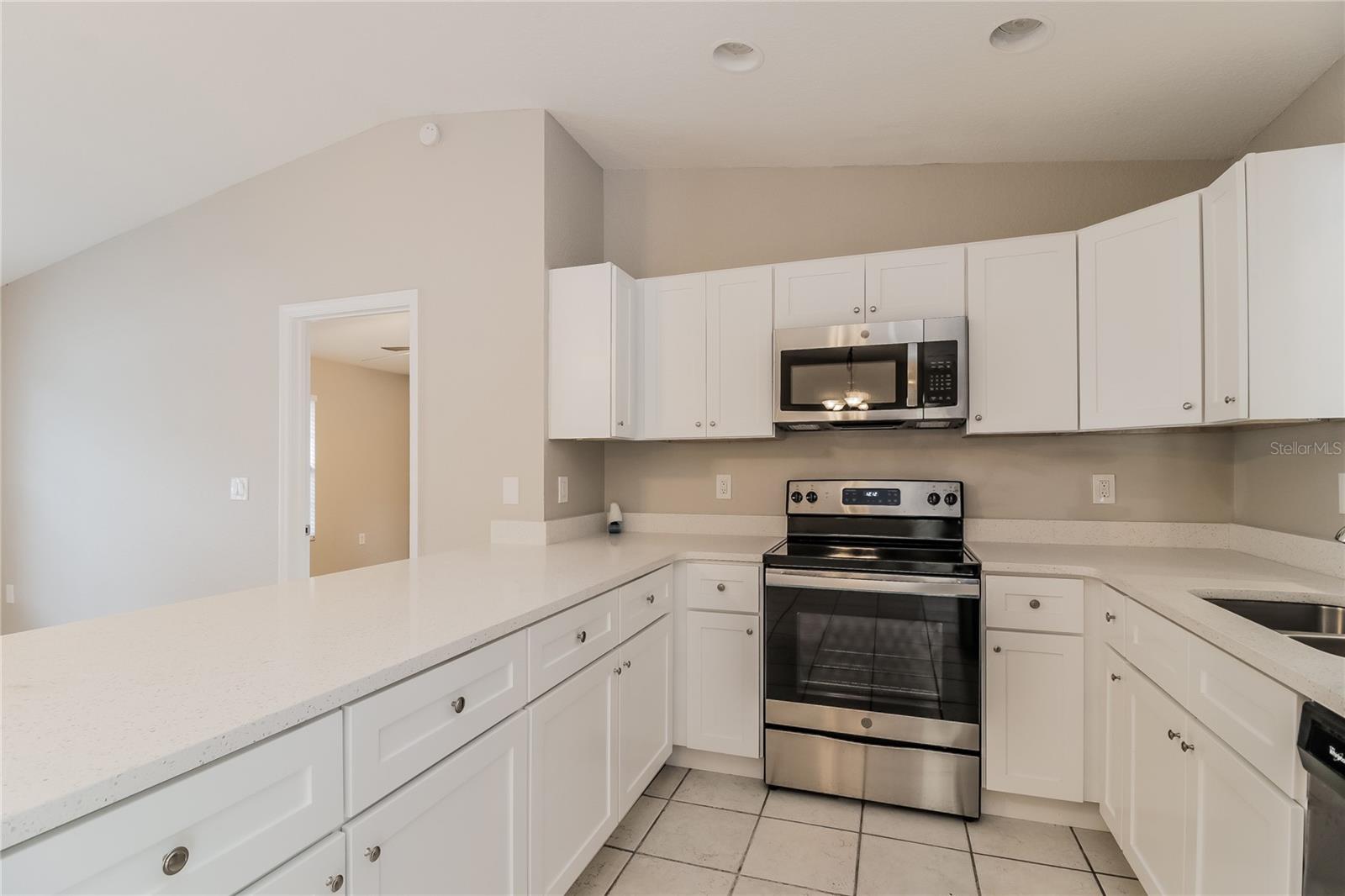 Image 5 of 16 For 136 Grace Street