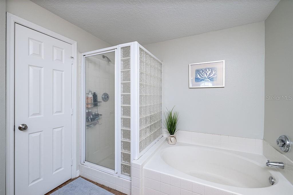 Image 18 of 30 For 501 Knights Run Avenue 1210