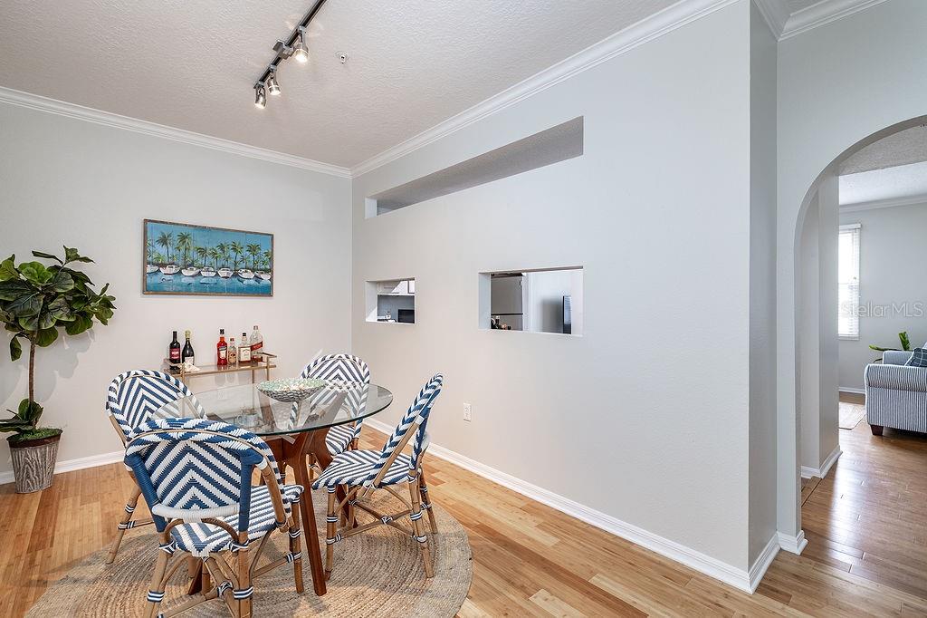 Image 4 of 30 For 501 Knights Run Avenue 1210