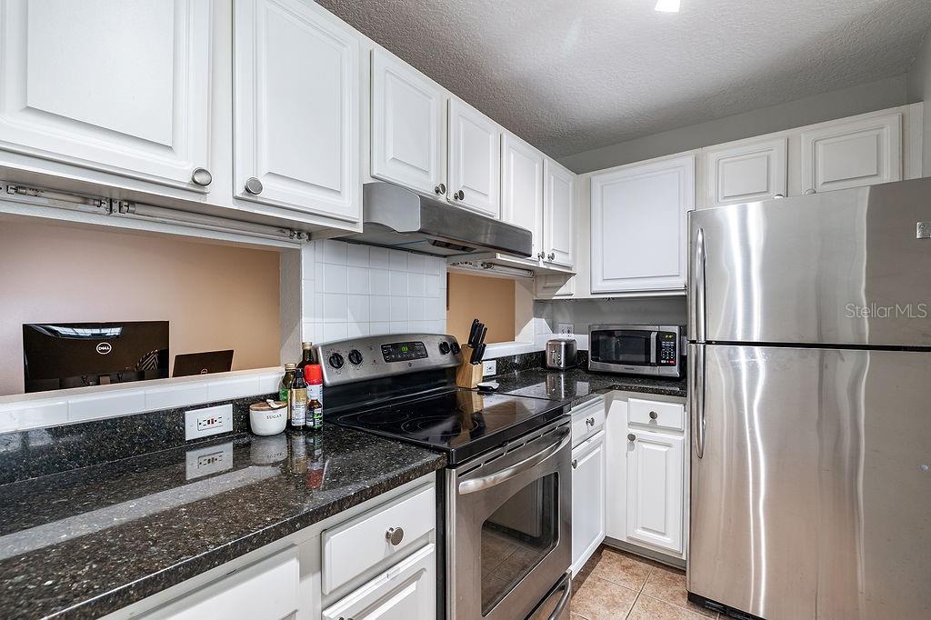 Image 8 of 30 For 501 Knights Run Avenue 1210