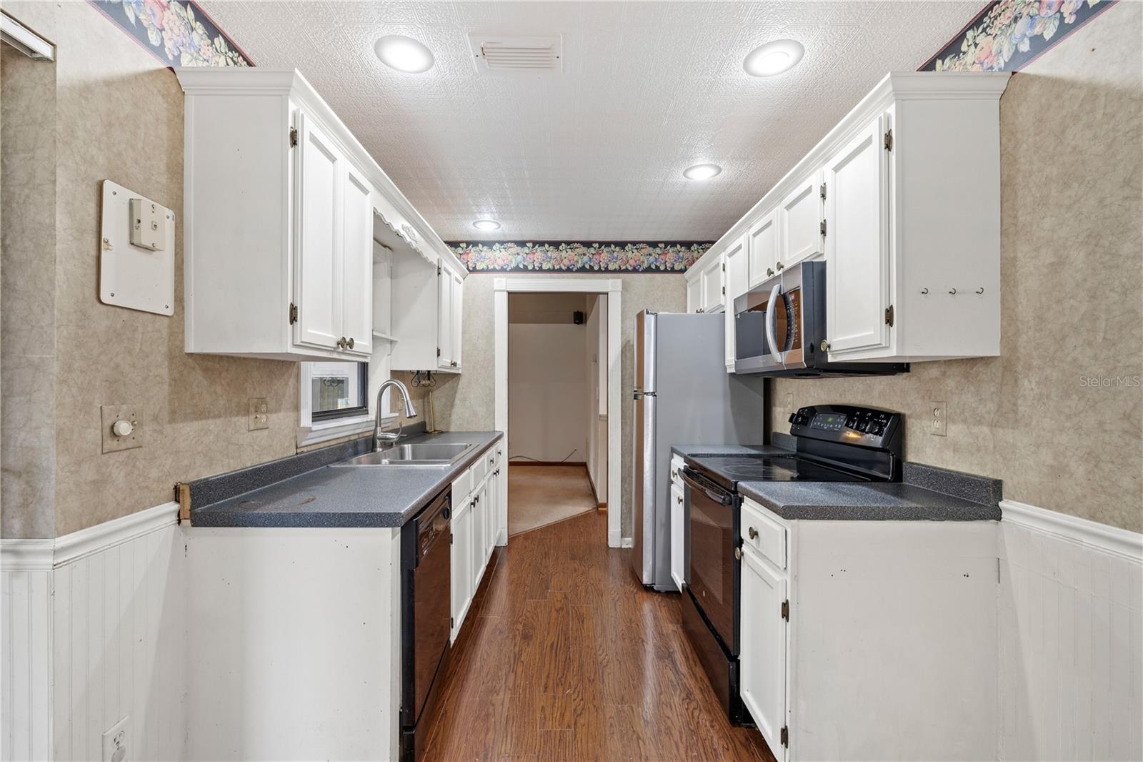 Image 18 of 36 For 5444 Lighthouse Road