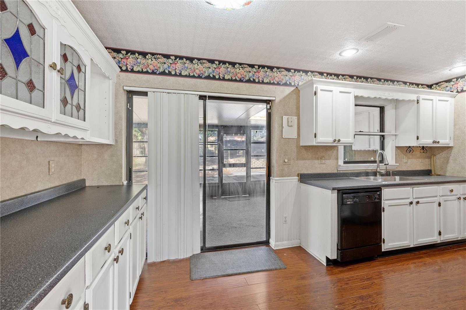 Image 19 of 36 For 5444 Lighthouse Road