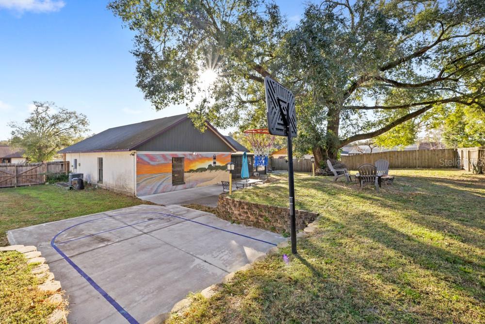 Image 32 of 36 For 5444 Lighthouse Road