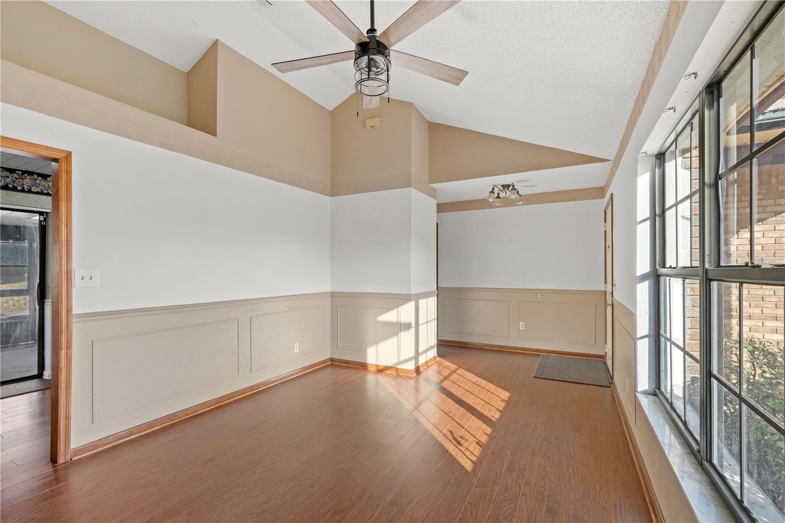 Image 7 of 36 For 5444 Lighthouse Road