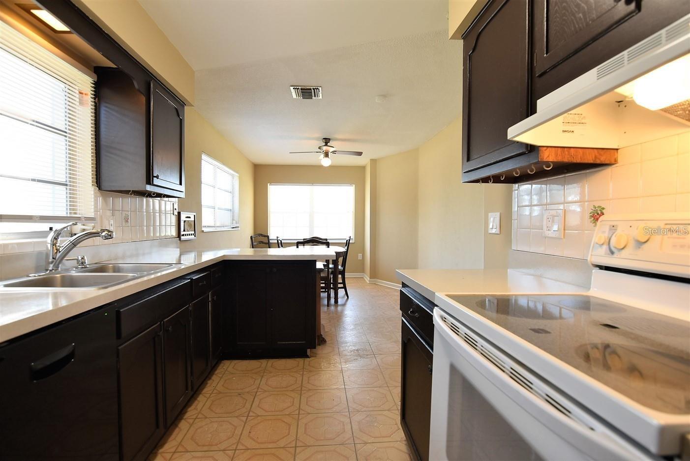 Image 5 of 22 For 7129 Turquoise Lane