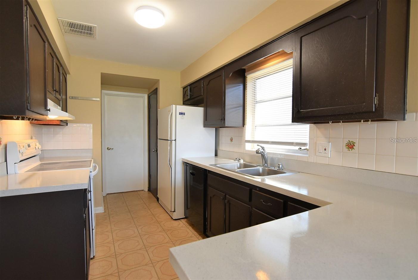 Image 6 of 22 For 7129 Turquoise Lane