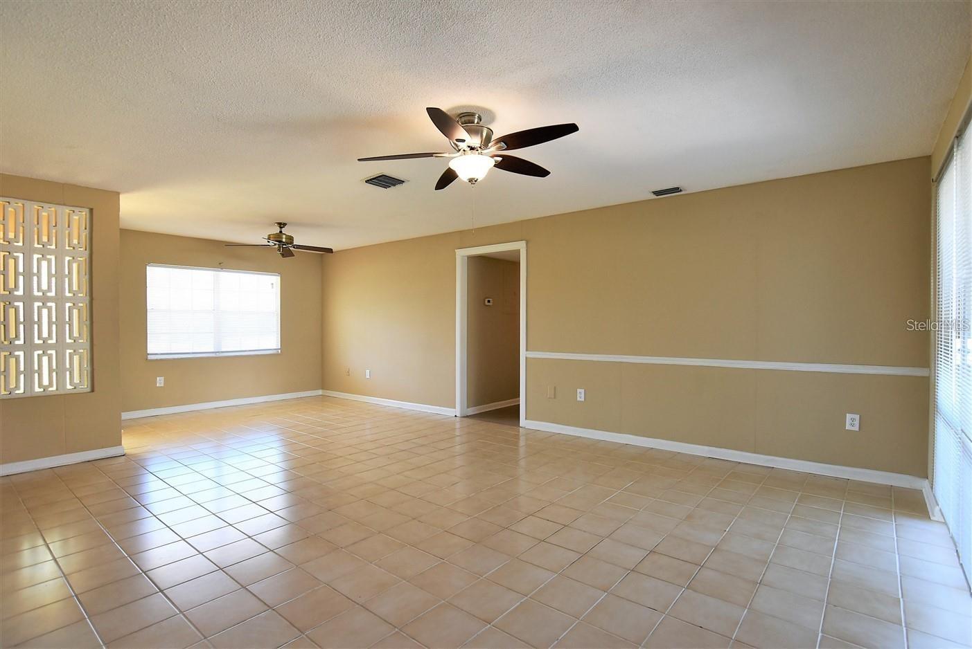 Image 7 of 22 For 7129 Turquoise Lane